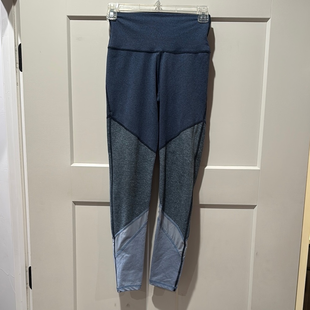 Aerie Chill Play Move Blue Colorblock Leggings with Mesh details